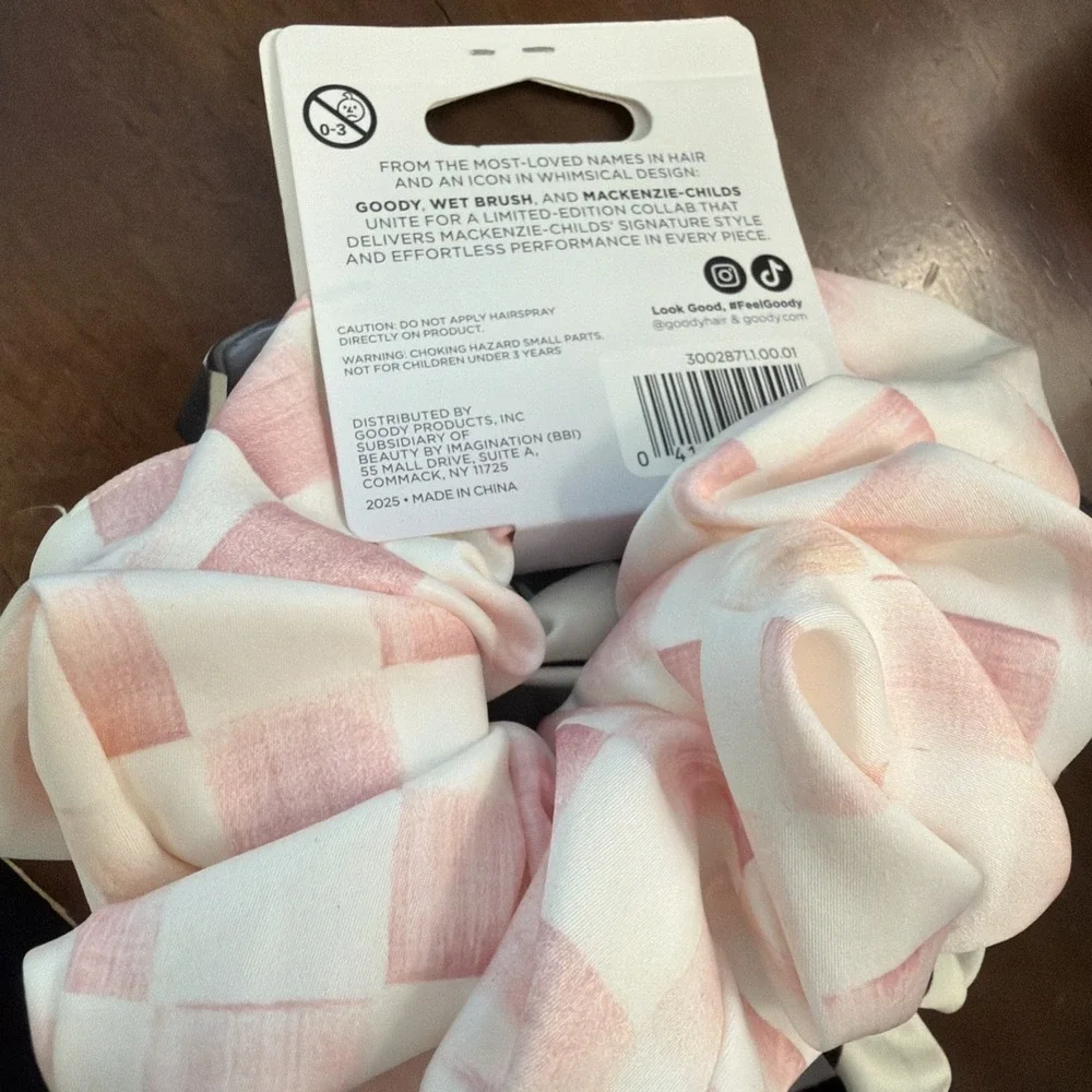 Goody X Mackenzie Childs 2pc Scrunchie Set Pink Black Check 🌸🩷🖤🌸